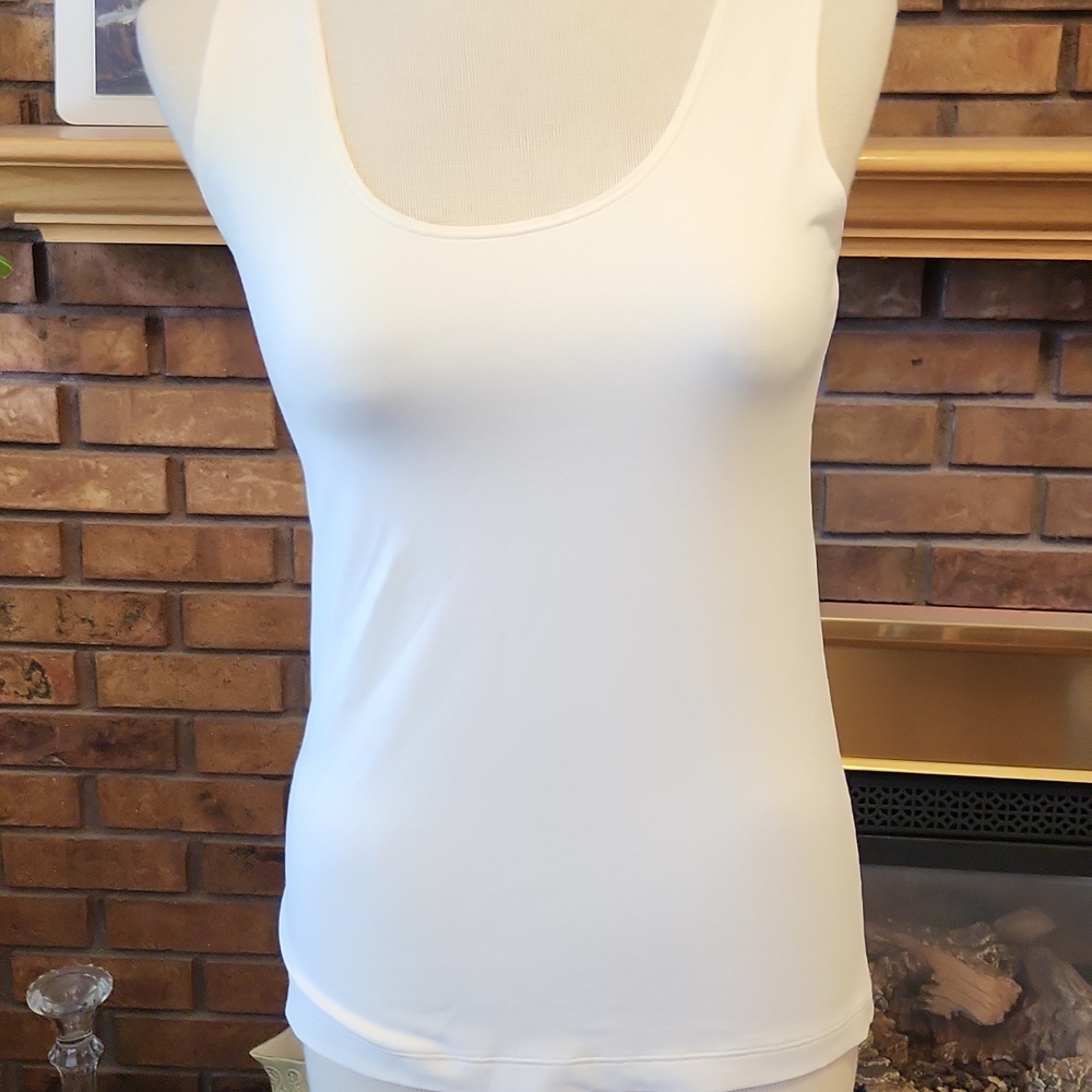 Chico's off white Cream Scoop Neck Tank Top Size Small Traveling Layering Piece